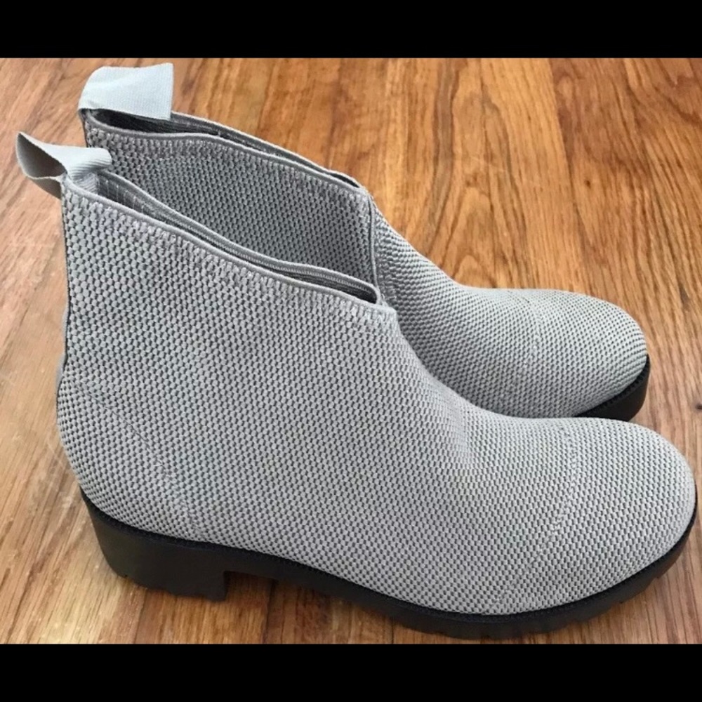 Charleston Shoe Co. Style: Monterey Boot Size: 10